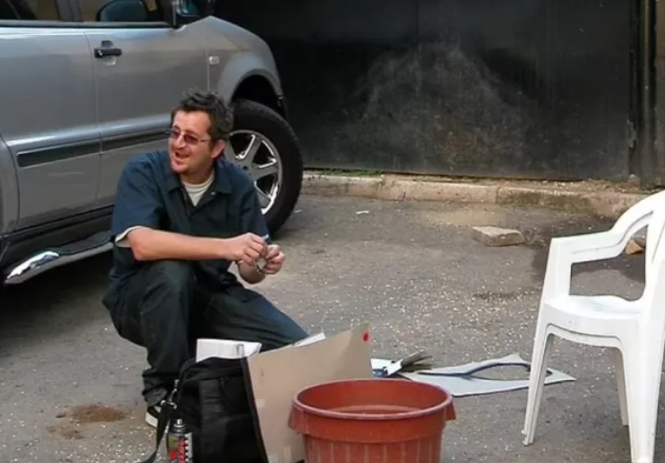 Як живе всесвітньо відомий вуличний художник Бенксі з Британії, і як насправді його звуть